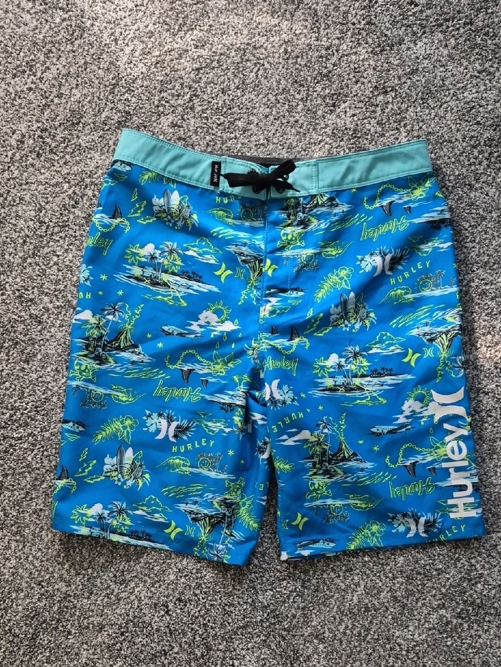 Hurley Neptune Aqua & Blue Island Print Swim Trunks Nwt